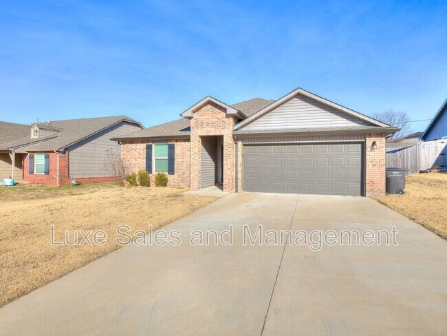 Photo - 3110 Debbie Ln