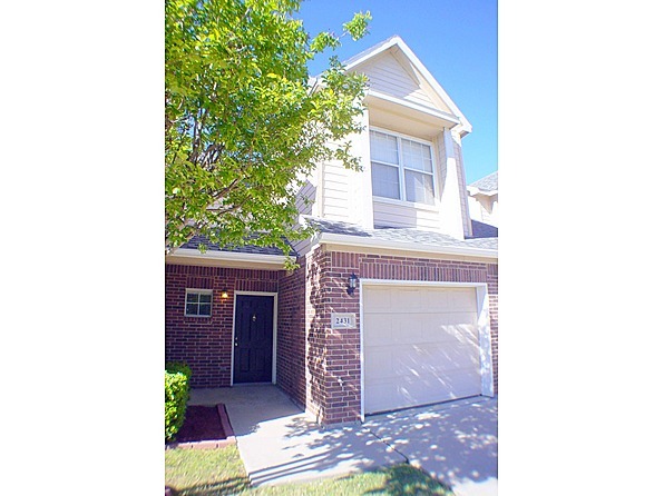 Photo - 2431 Southcourt Cir Townhome