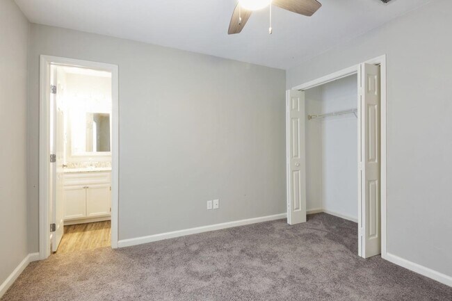 Photo - 1921 Fannie Dr Townhome