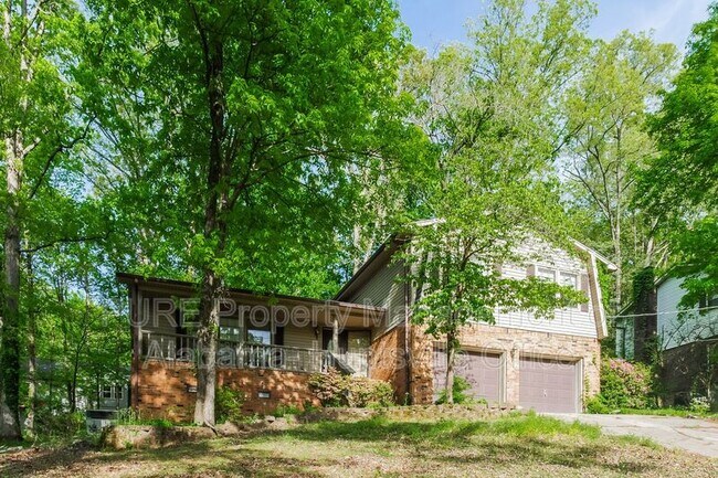 Photo - 11313 Mountain Crest Dr SE