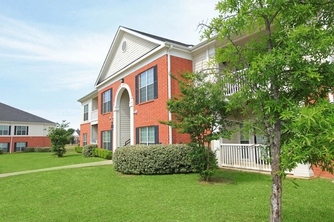 ENJOY OUR BEAUTIFULLY MANICURED GROUNDS - Town Parc At Tyler