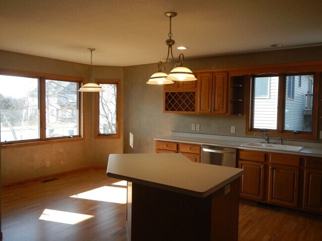 Photo - Nice 3 Bedroom 3 Bathroom Twinhome in River Falls