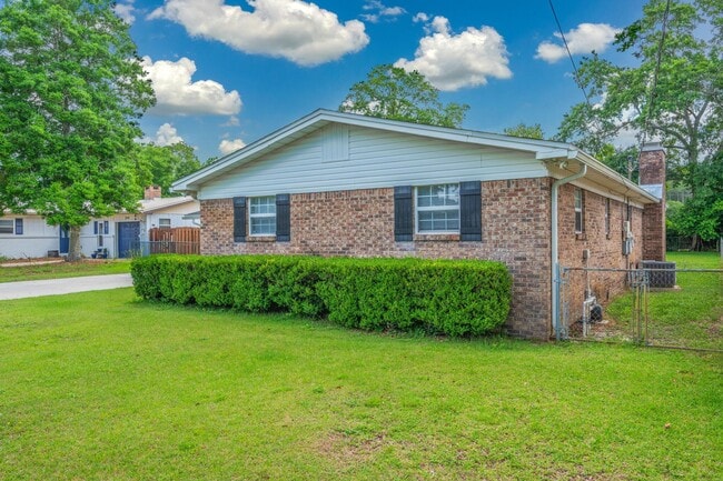 Photo - 1018 Valparaiso Blvd