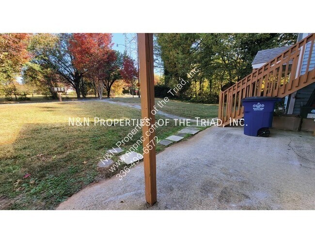 Photo - 944 Cotton St SW Unidad B