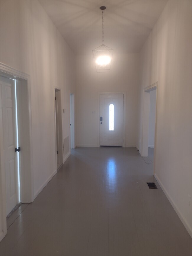 Entry Hall - 219 Sanford Ave