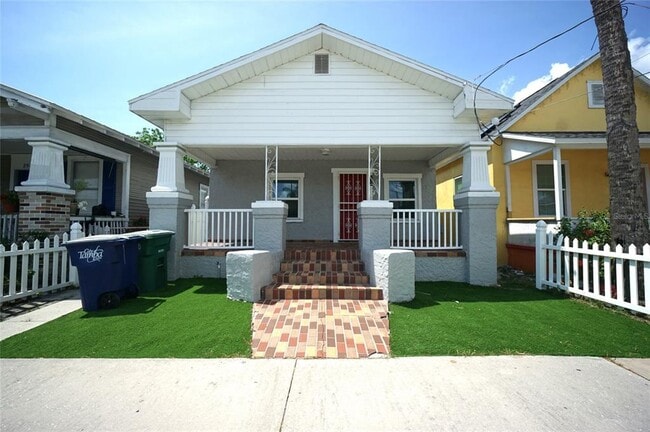 Photo - 2546 W Main St Casa