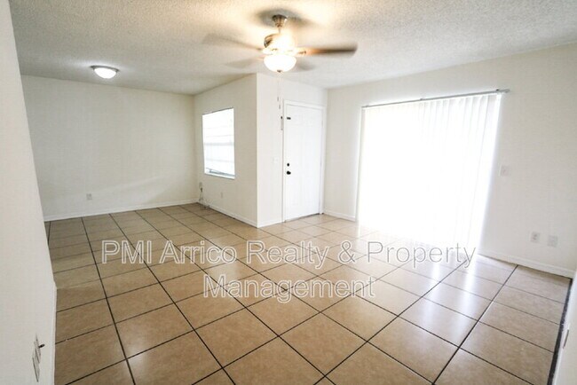 Photo - 3253 Bloomingdale Villas Ct