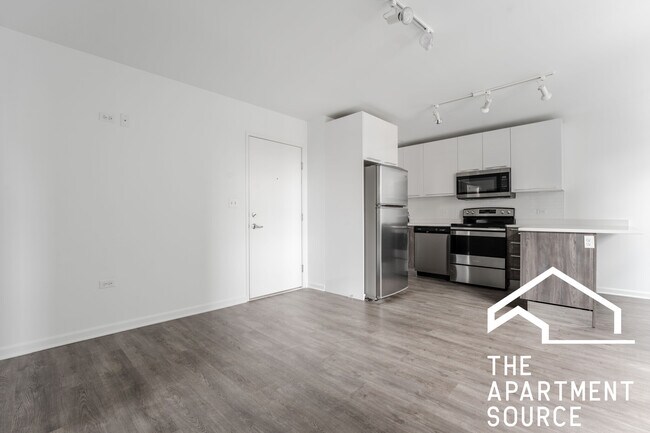 Photo - 940 W Winona St Unit 505