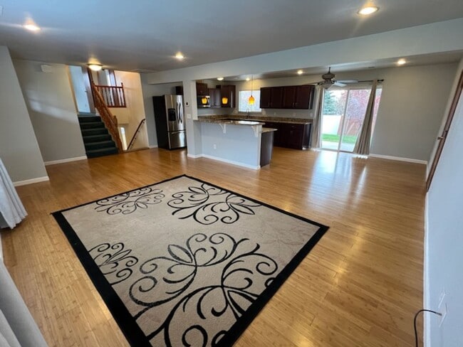 Photo - SPACIOUS 4 bed/2 bath home in desired location with double garage, fenced back yard!