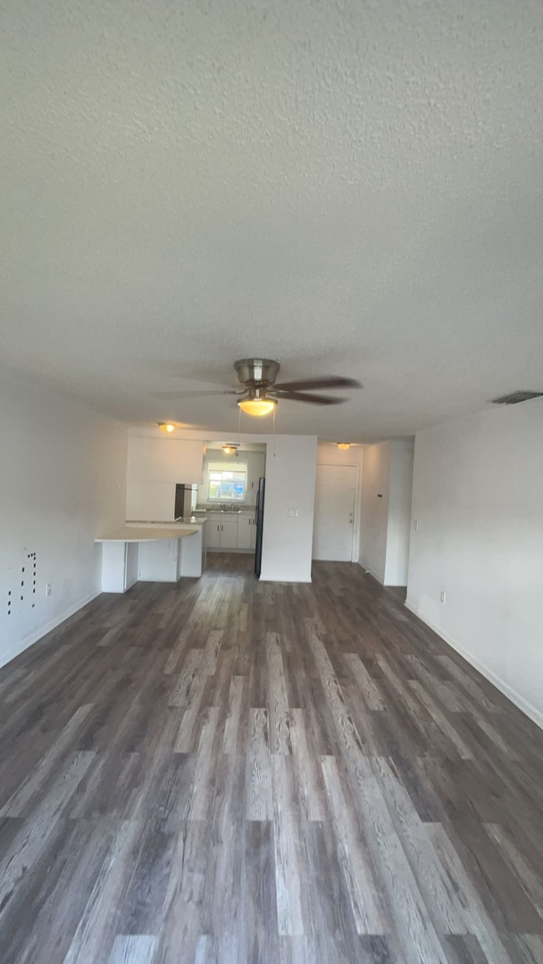 Photo - 1647 Goodyear Ave