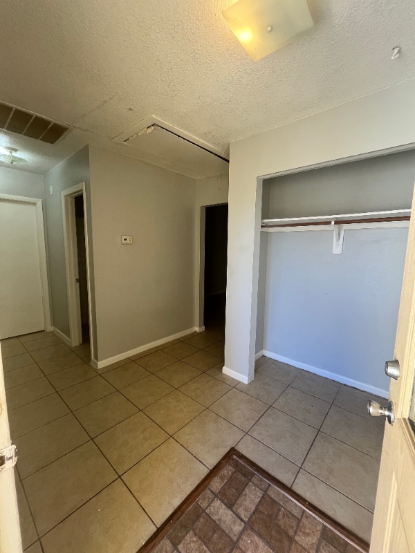 Photo - 1370-1376 6 Iron Dr