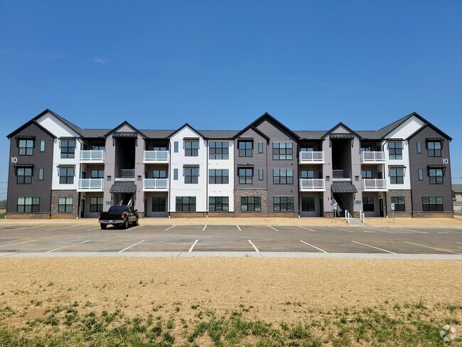 Building Photo - 419 Apartments