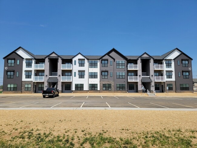 419 Apartments - 419 Apartments
