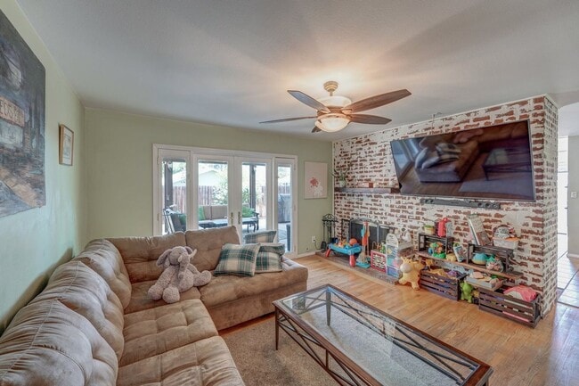 3126 Wendell Way