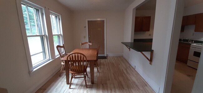 Photo - 321-321.5-3215 Hillview Pl Unit 321.5