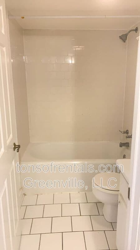 Photo - 414 Randall Street C