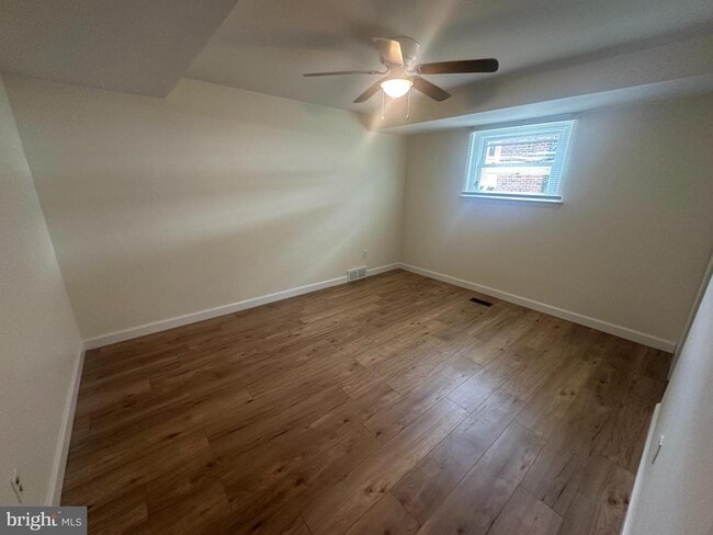 Photo - 2031 Beyer Ave