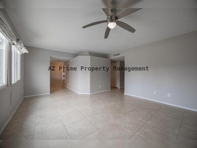 Photo - 1218 E Carter Dr