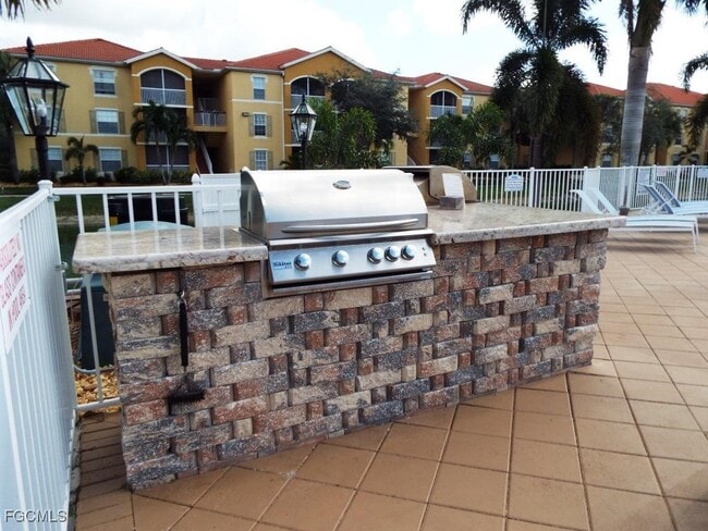 Building Photo - 4122 Residence Drive Unit 106