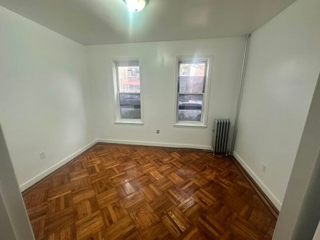 112 E 95th St Unit 1F