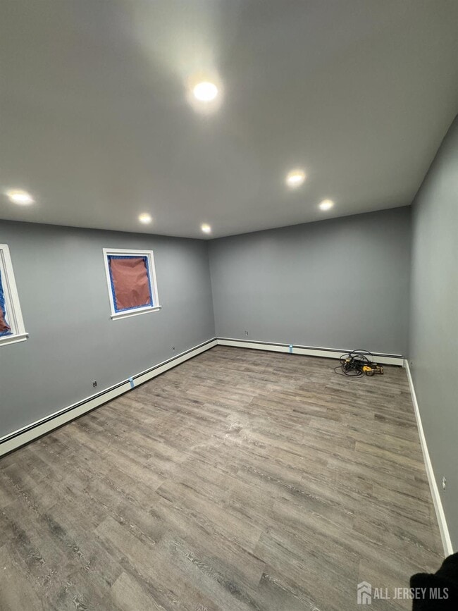 Photo - 542 Miller St