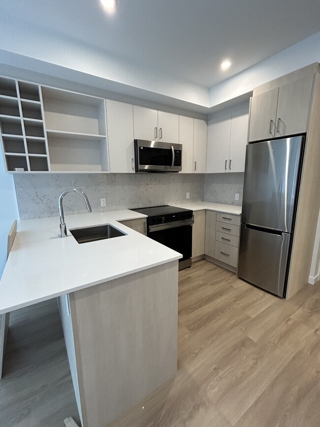 Building Photo - 13858-13108 108 Ave