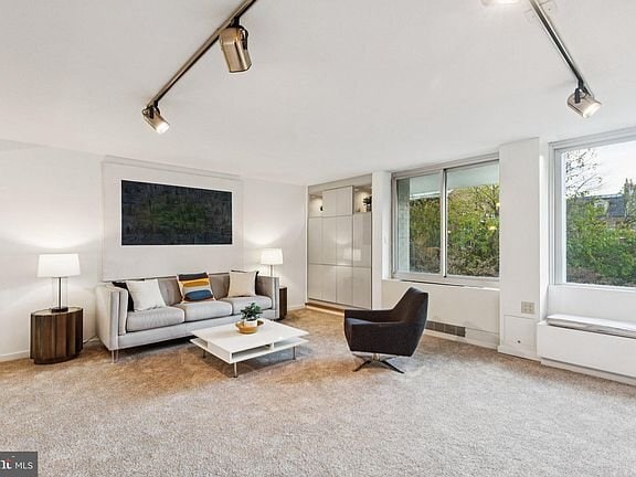 Photo - 604 S Washington Square Unit 12