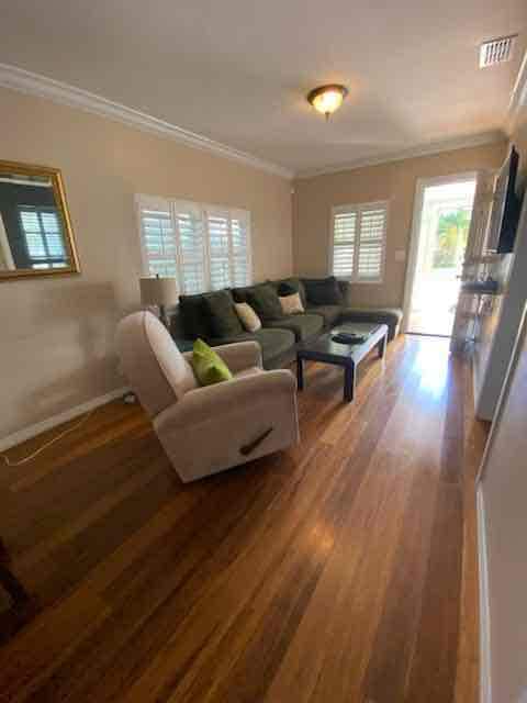 Photo - 853 W Lyman Ave