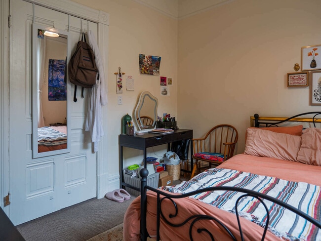 Photo - 1934 Stuart St