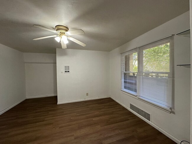 Photo - SIND226 Unit SIND226-2