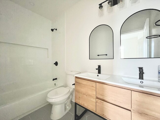 Photo - 1802 11th St NW Unidad 2B