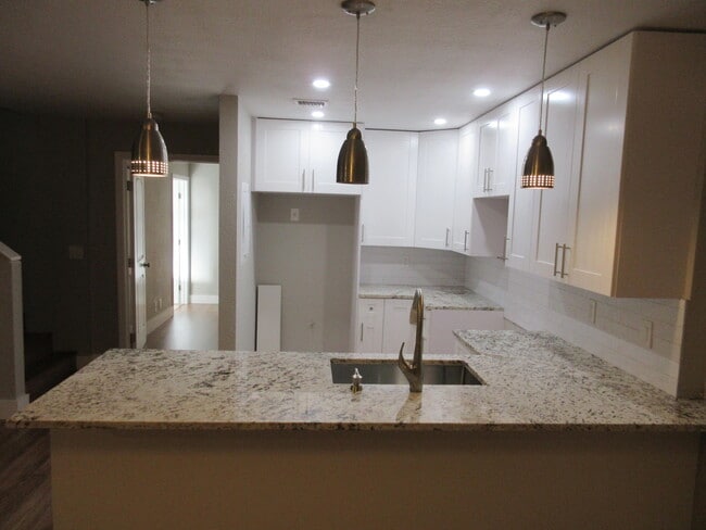 Photo - 401 Cypress Wy
