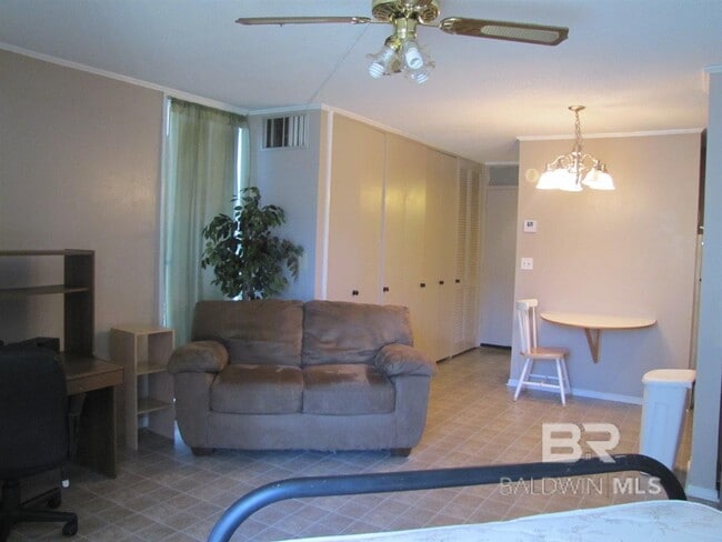 Photo - 1050 Sea Cliff Dr N