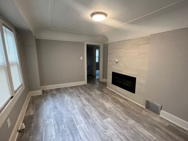 Photo - 2484 W Chambers St Unit 2484A W Chambers St (upper)