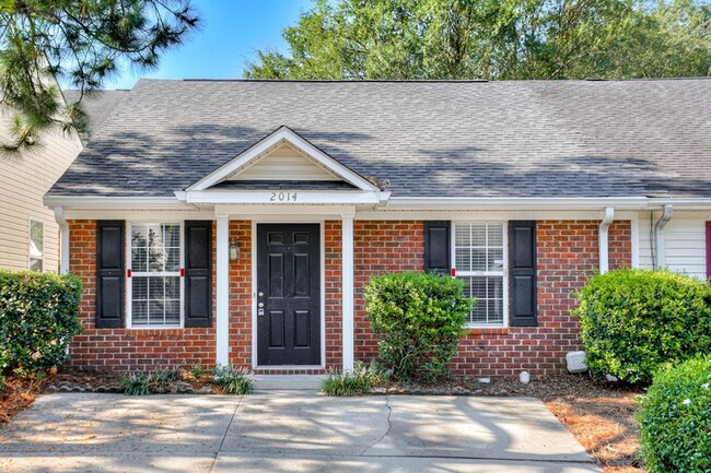 Photo - 2014 Emerald Bay Dr Townhome