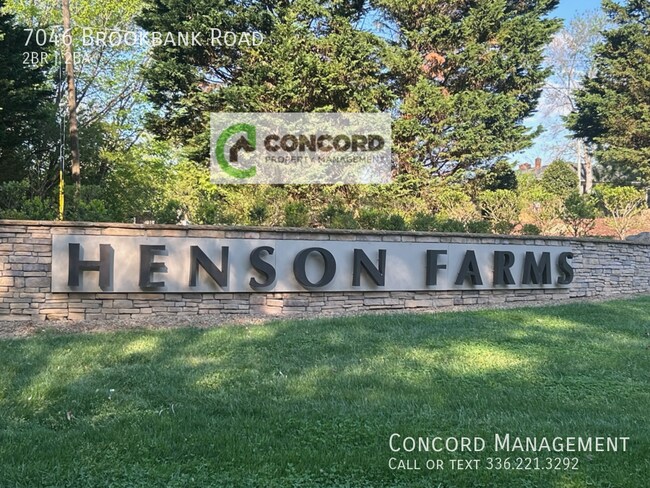 Photo - 7046 Brookbank Rd