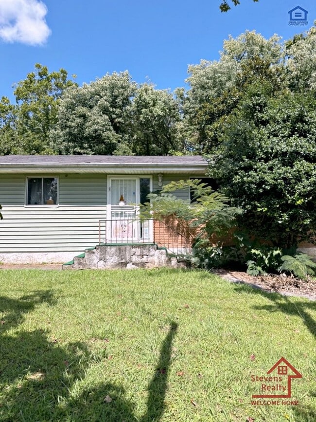 Photo - 409 Donaldson Rd