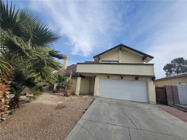 Building Photo - 4760 Woodridge Rd