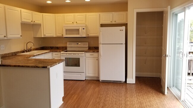 Photo - 1011 Ann Marie Dr