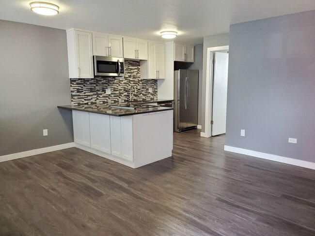 Photo - 341 N Garfield Ave Unidad D6