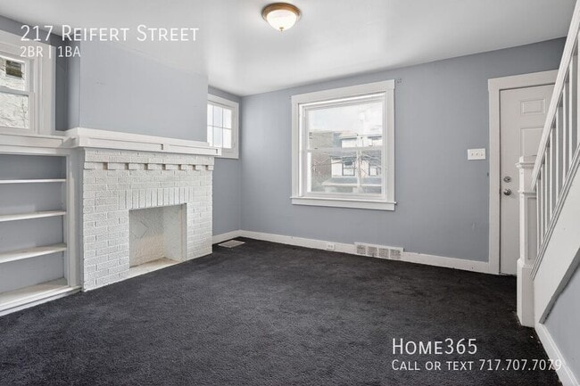 Photo - 217 Reifert St