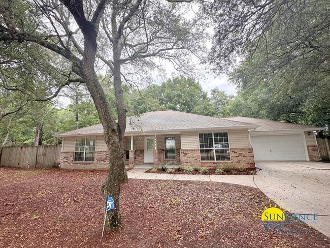Photo - Gorgeous 3-Bedroom Home in Tranquil Navarre Neighborhood!