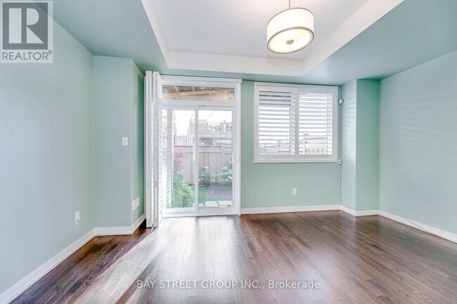 Photo - 227 Huguenot Rd