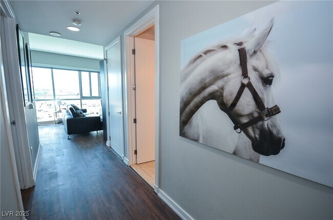 Photo - 4525 Dean Martin Dr Unit 910