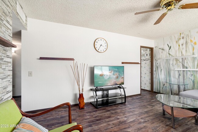 Photo - 12543 W Parkwood Dr