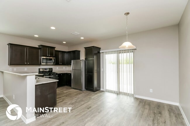 Photo - 37517 W La Paz St