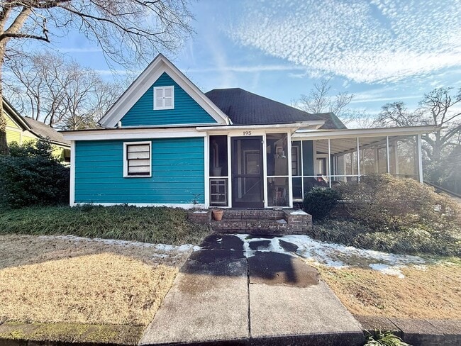 Building Photo - 195 Barrow St Unit Barrow St 195-A