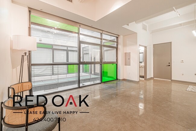 Building Photo - 430 S Broadway Unit 210 Rental
