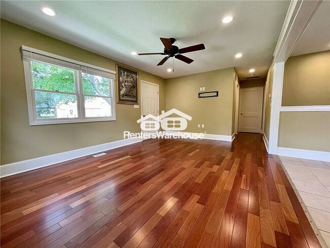 Photo - 5810 Francis Ave