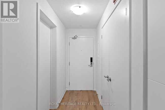 Photo - 1800 Simcoe St N Unit 307